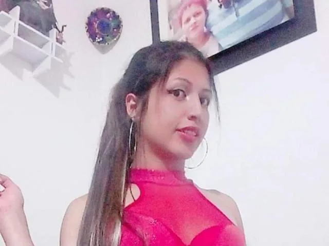 Camgirl CristinaDoll en live webcam amateur