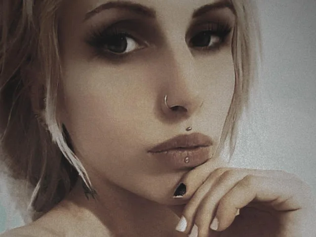 Camgirl Kellly en live webcam amateur