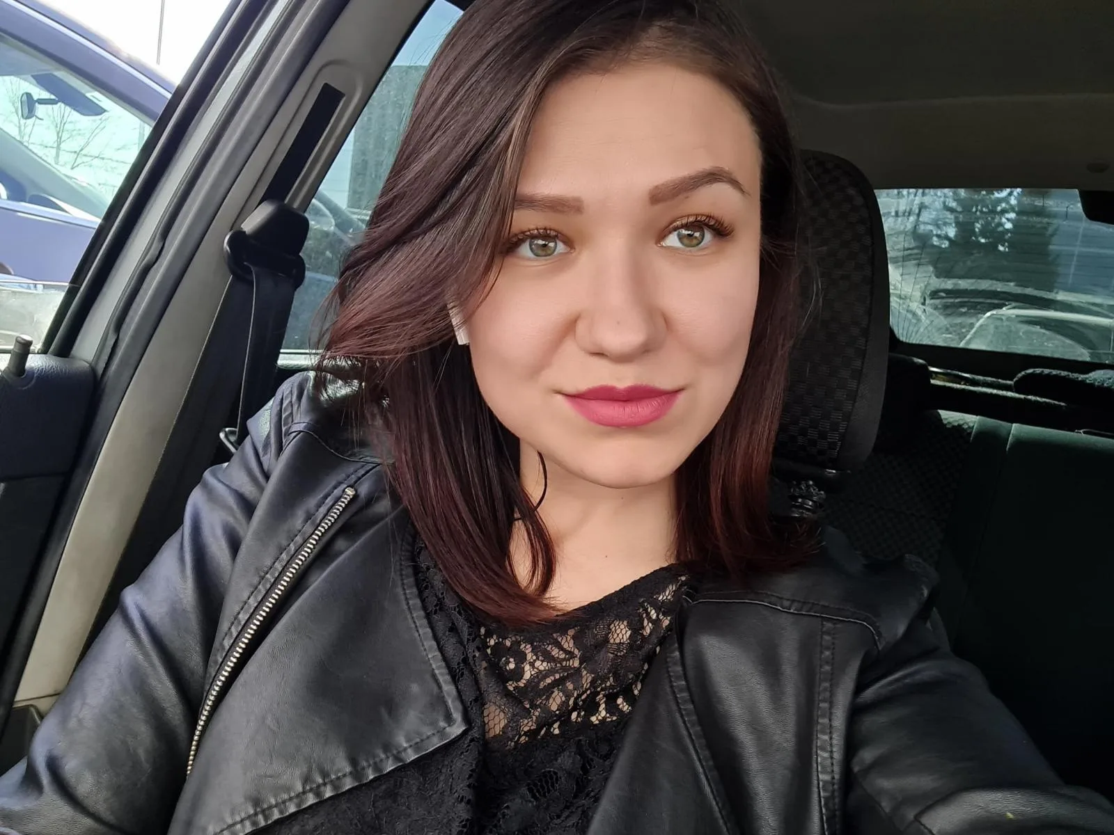 Camgirl SharonSunset en live webcam amateur sur Mustvideos