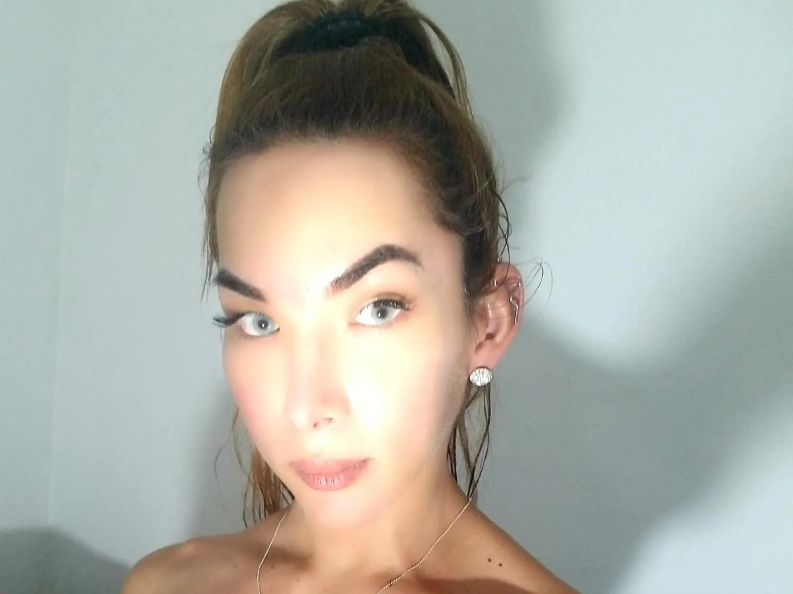 Camgirl BarkiEscarleth en live webcam amateur sur Mustvideos