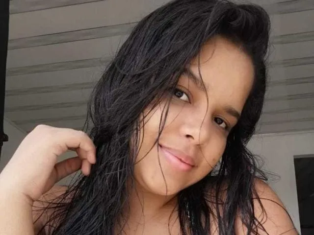 Camgirl SophyBella en live webcam amateur