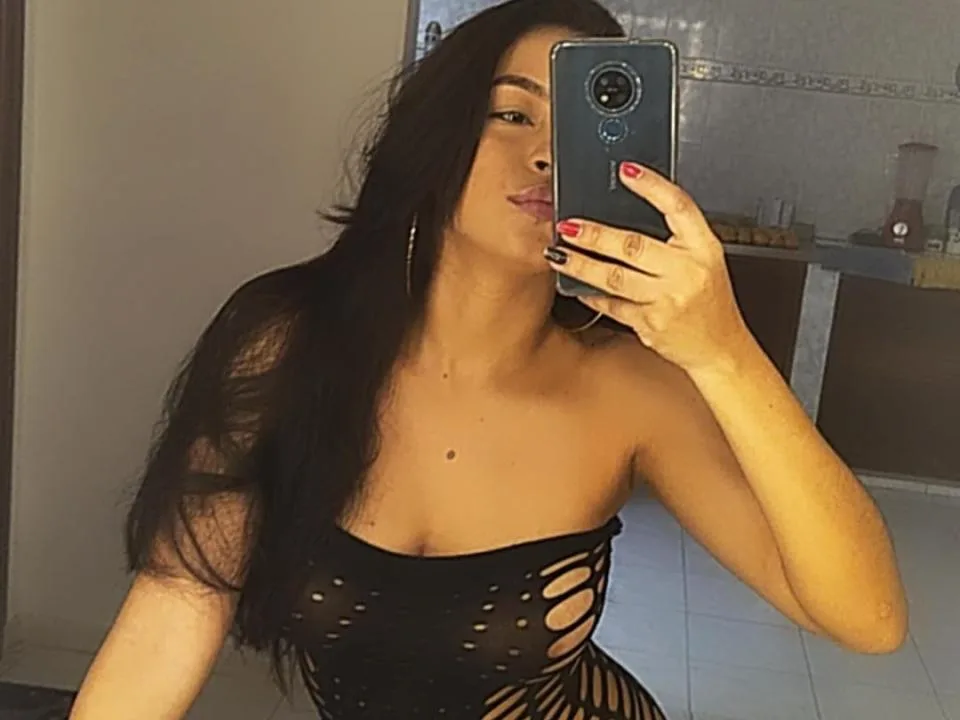 Camgirl DALILALUNA01 en live webcam amateur sur Mustvideos