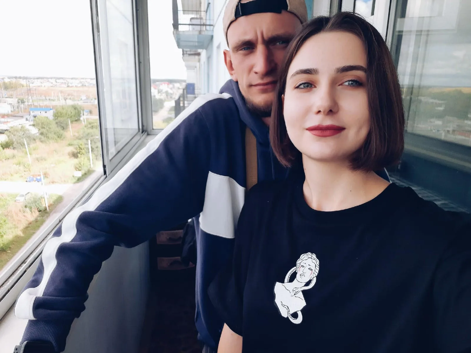 Camgirl RalianaCouple en live webcam amateur sur Mustvideos