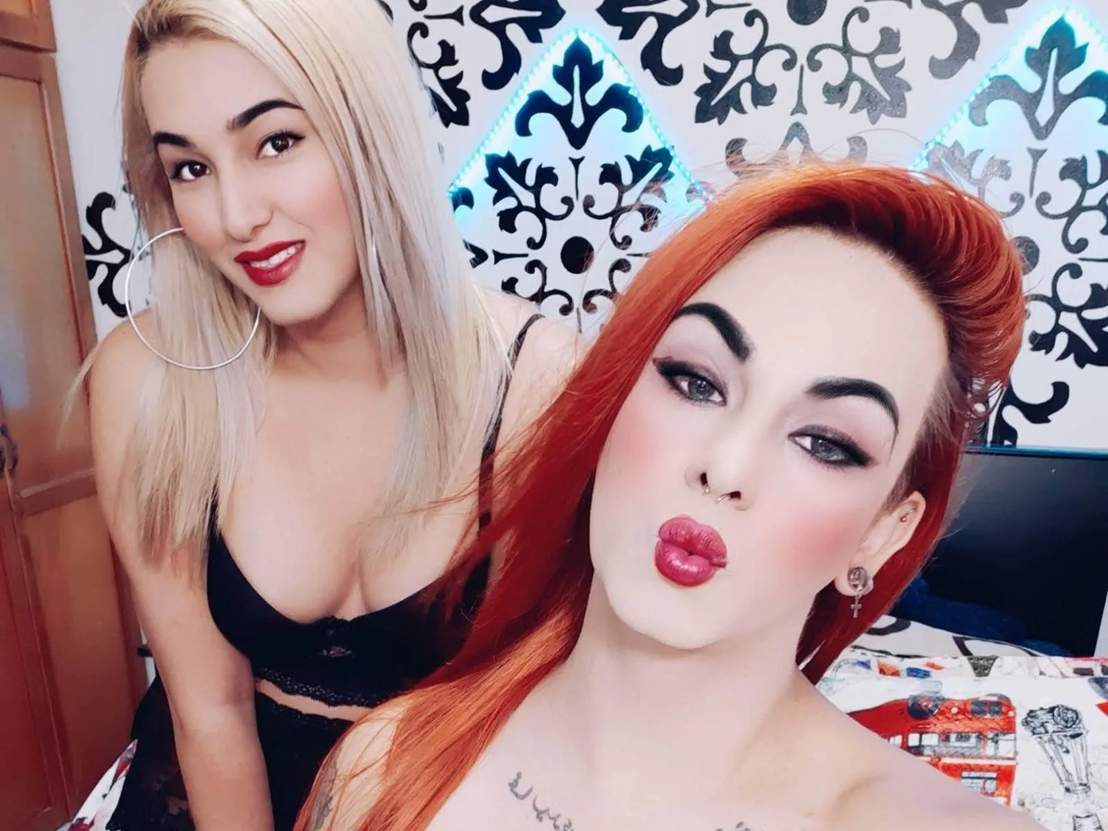 Camgirl DuoTranny en live webcam amateur sur Mustvideos