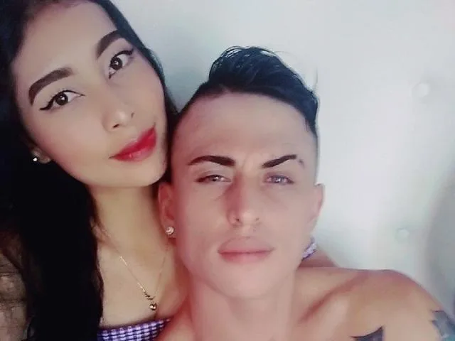 Camgirl DuoNoLimits69 en live webcam amateur