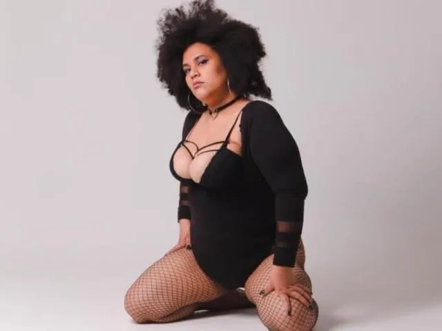 Camgirl ElektraJones en live webcam amateur