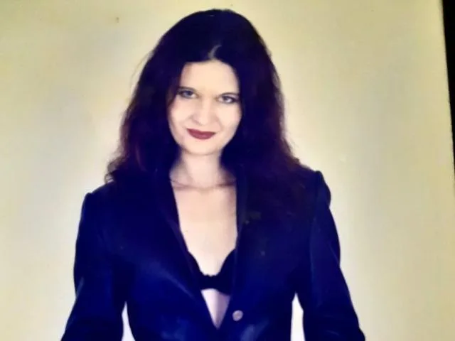 Camgirl Annazet en live webcam amateur