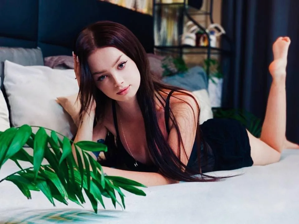 Camgirl SandyVixen en live webcam amateur sur Mustvideos