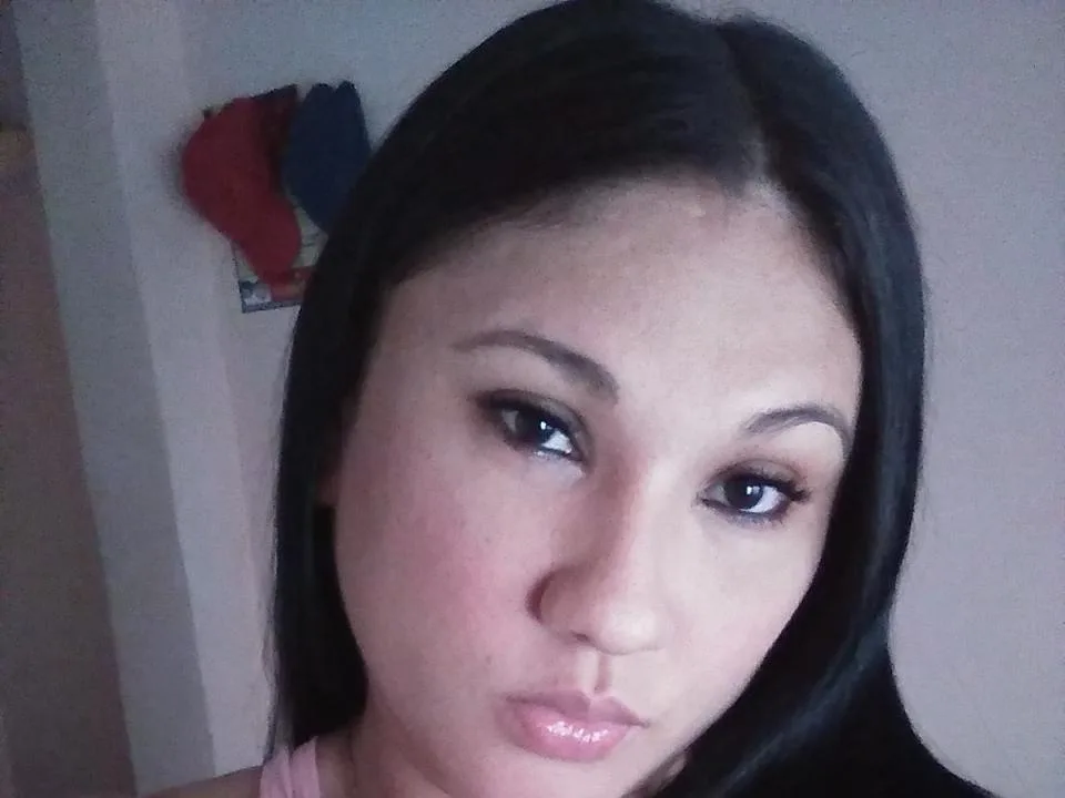 Camgirl SexySimo en live webcam amateur sur Mustvideos