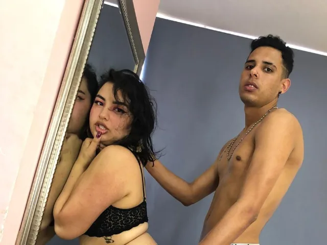 Camgirl NatalytElis en live webcam amateur