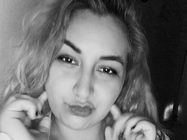 Camgirl LucyPrety en live webcam amateur