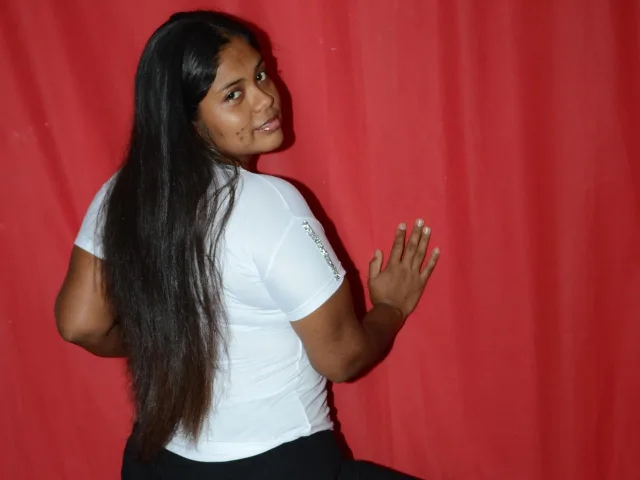Camgirl FlorecitaLove en live webcam amateur