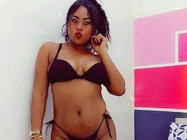 Camgirl EbonySexxy en live webcam amateur
