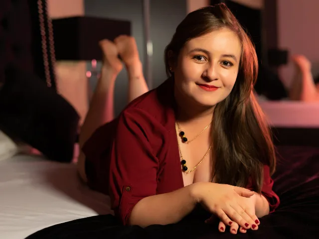 Camgirl LeahMartins en live webcam amateur