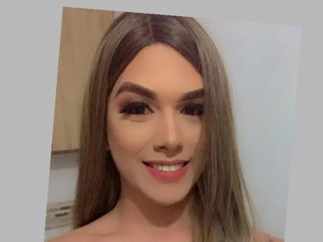 Camgirl KloeSmith69 en live webcam amateur sur Mustvideos