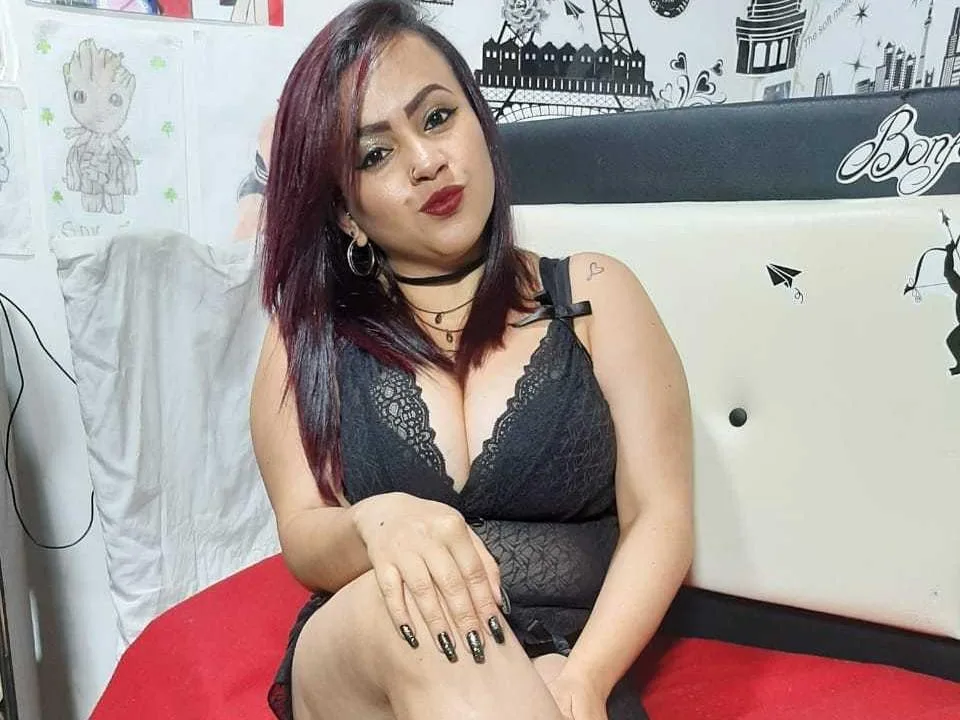 Camgirl AnaHiredHead en live webcam amateur sur Mustvideos