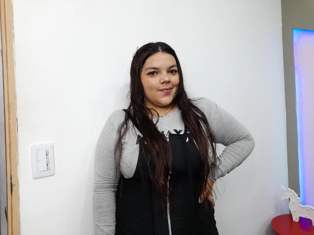 Camgirl AnthonelaGrey en live webcam amateur