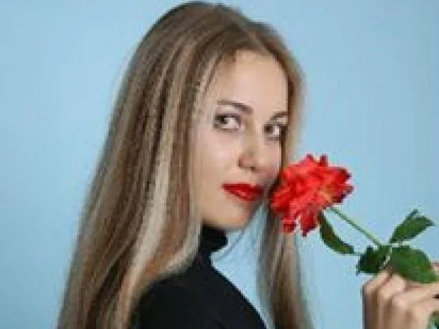 Camgirl QueenDasha en live webcam amateur