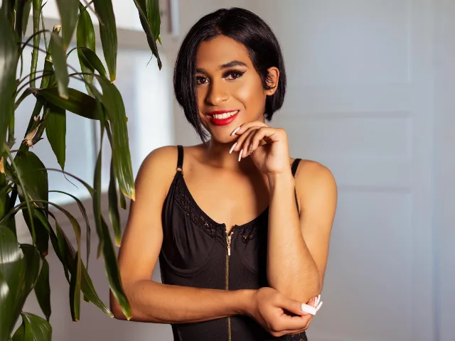 Camgirl MartinaBravo en live webcam amateur