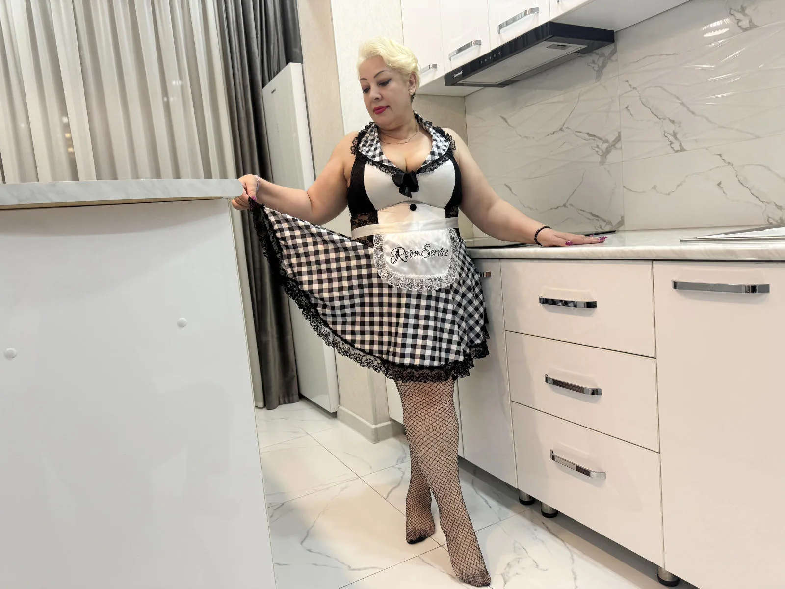 Camgirl Arlina en live webcam amateur sur Mustvideos