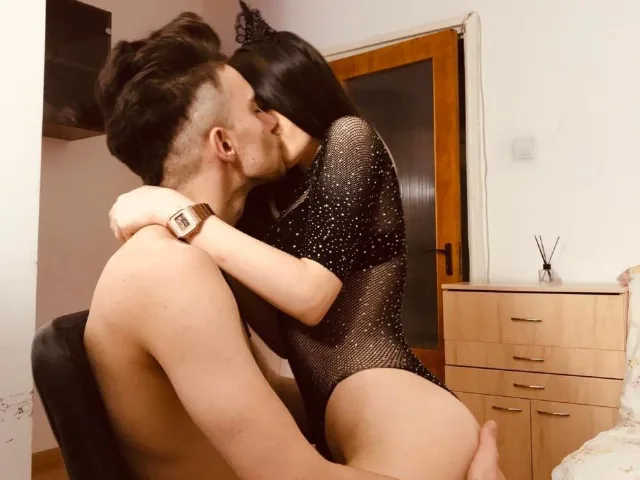 Camgirl BeatrixAndLiam en live webcam amateur