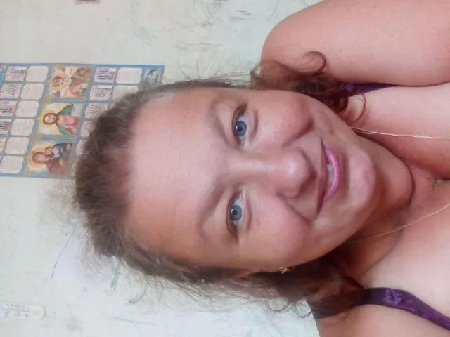 Camgirl AnelKinkys en live webcam amateur