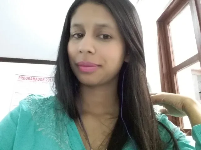 Camgirl CataMedina en live webcam amateur