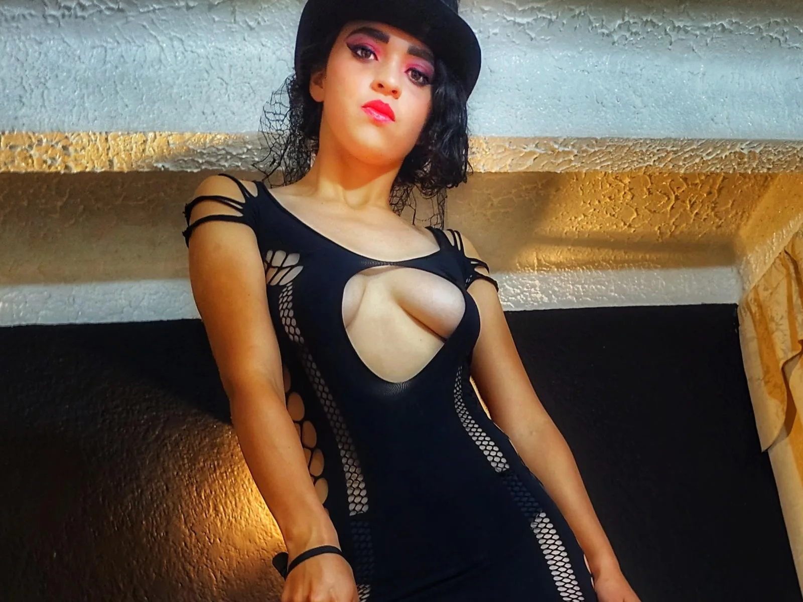 Camgirl AmieScott en live webcam amateur sur Mustvideos