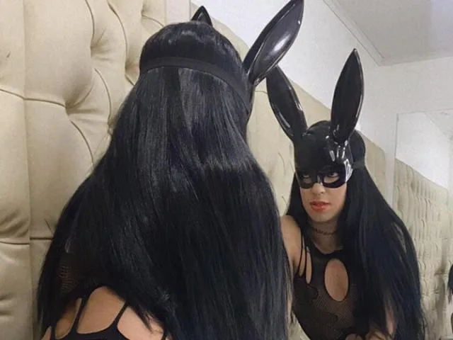Camgirl LauraCollingss en live webcam amateur