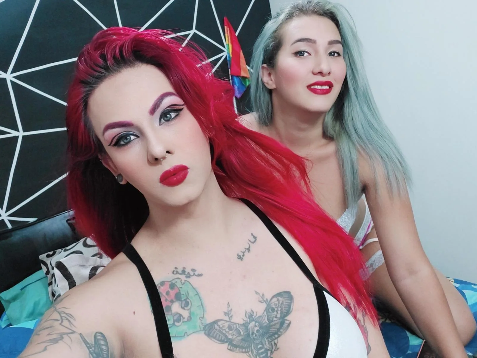 Camgirl DuoTrannyHot en live webcam amateur sur Mustvideos