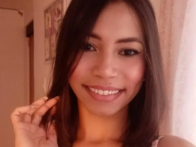 Camgirl AmbeerMd en live webcam amateur