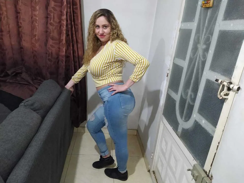 Camgirl CamilaLovely en live webcam amateur sur Mustvideos