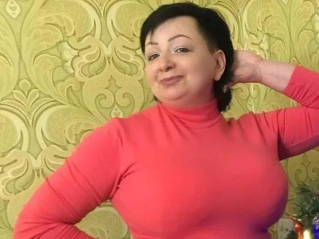 Camgirl BeonikaStorm en live webcam amateur
