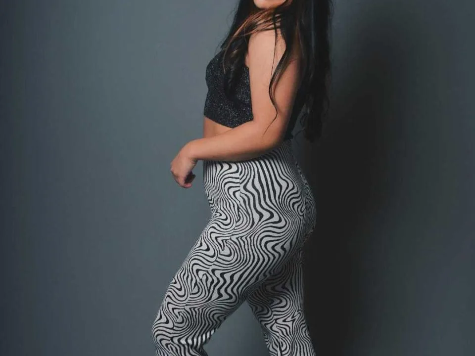 Camgirl MonicaMd en live webcam amateur
