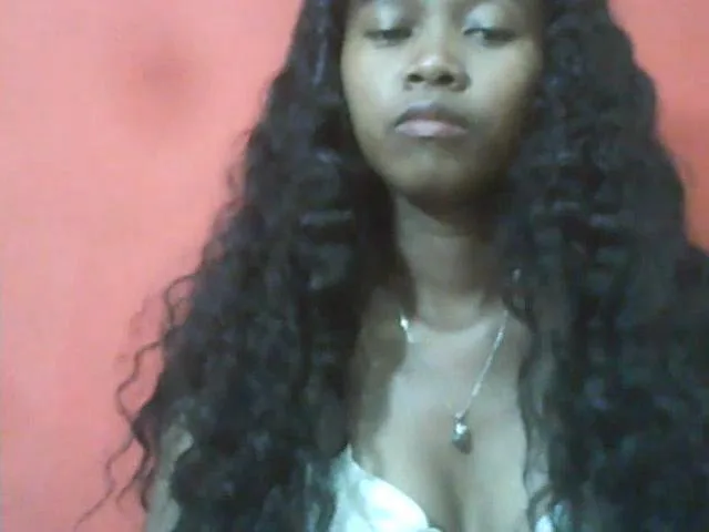 Camgirl CuteLalis en live webcam amateur sur Mustvideos