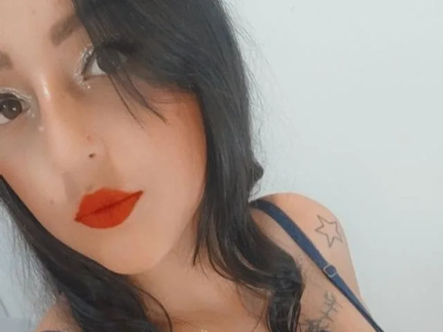 Camgirl NaishaRahim en live webcam amateur sur Mustvideos