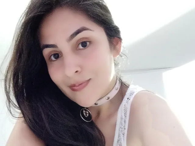 Camgirl LucianaMusso en live webcam amateur