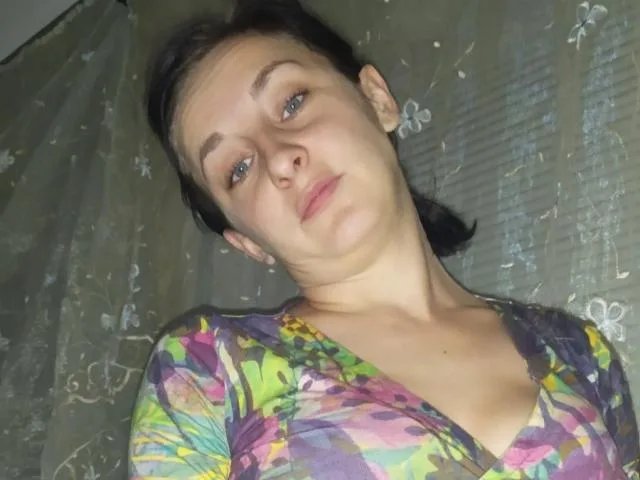 Camgirl PeggyLight en live webcam amateur