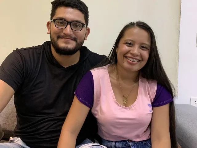 Camgirl JoelAndRichie en live webcam amateur