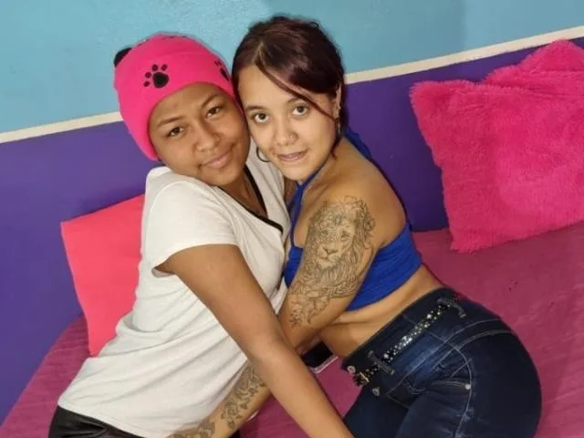 Camgirl LilaNdGil en live webcam amateur