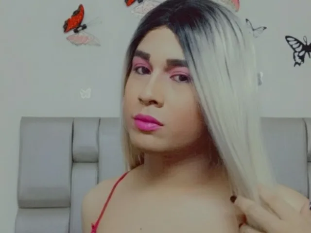 Camgirl Aluvion en live webcam amateur