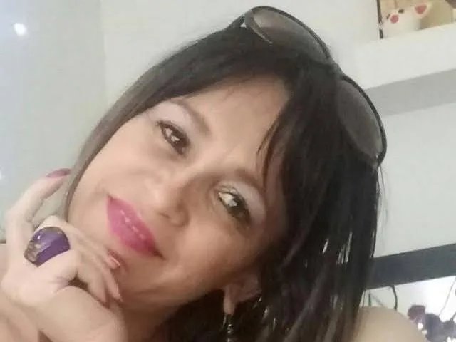 Camgirl RoseAmelia en live webcam amateur