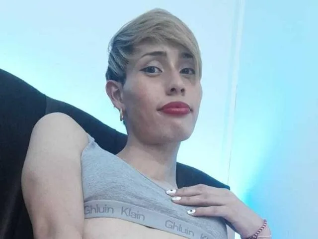 Camgirl NicolemLaine en live webcam amateur sur Mustvideos