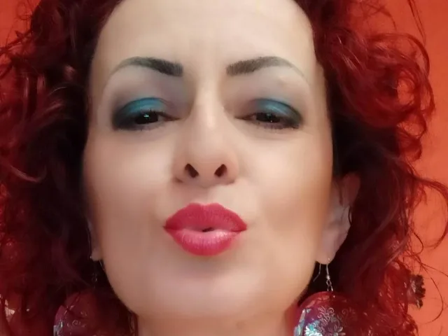 Camgirl MarijaX en live webcam amateur