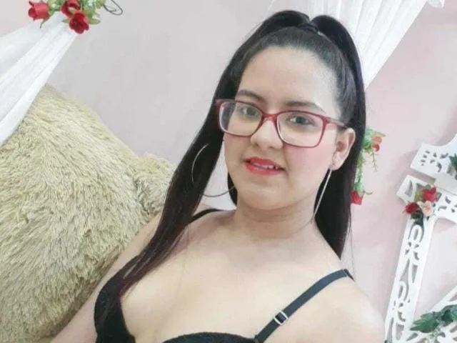 Camgirl ElliaSweety en live webcam amateur