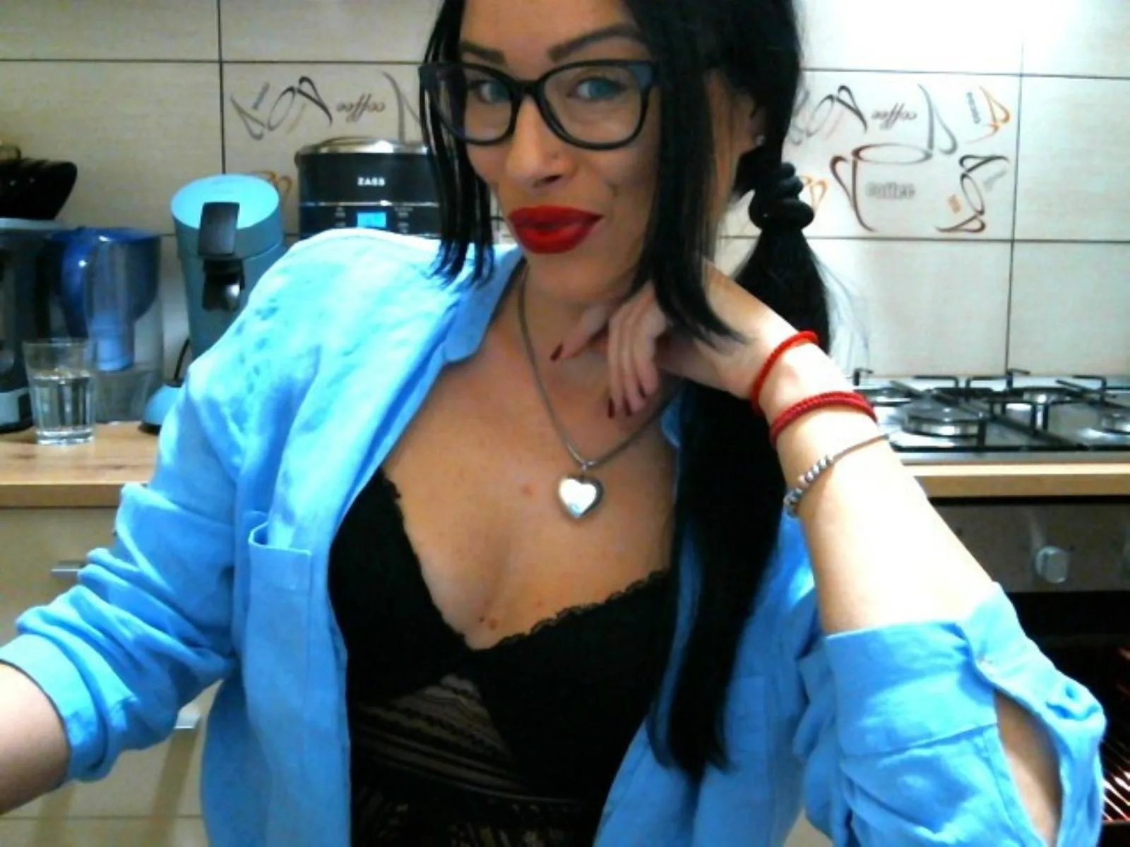 Camgirl NatalyArmoni en live webcam amateur sur Mustvideos