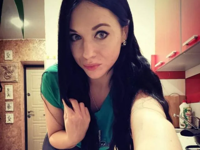 Camgirl InaElle en live webcam amateur