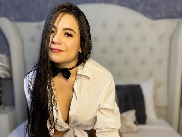 Camgirl EmmaCruz en live webcam amateur