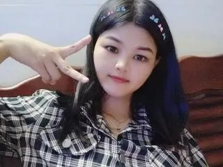 Camgirl AdaCn en live webcam amateur