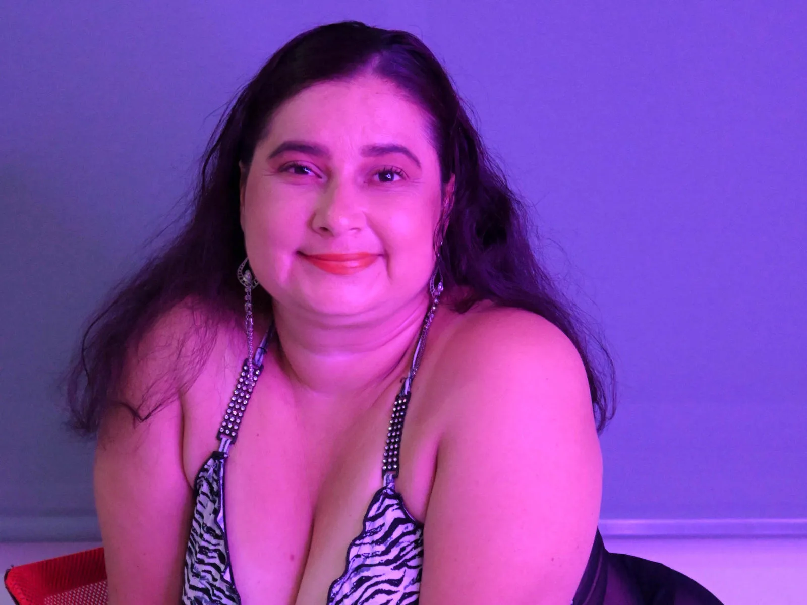 Camgirl PerlaJoness en live webcam amateur